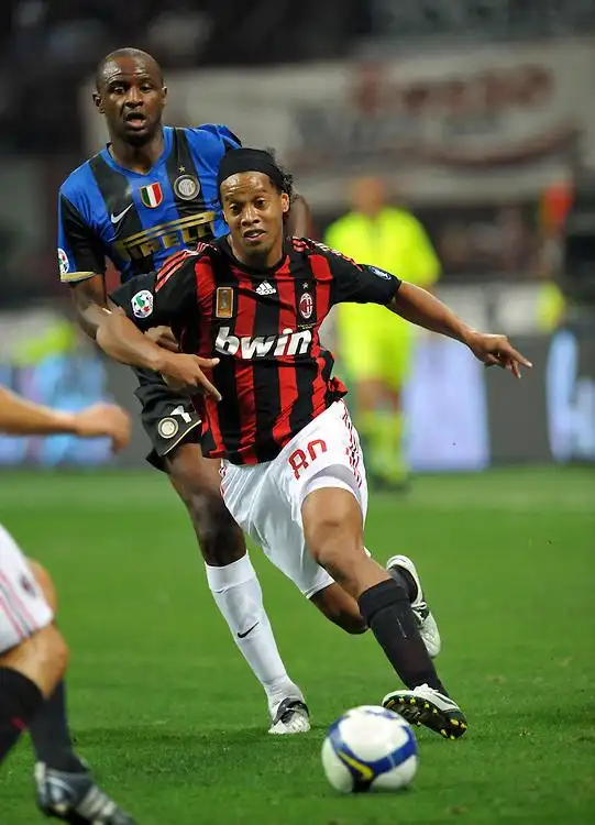 并鼓励队友 并鼓励队友